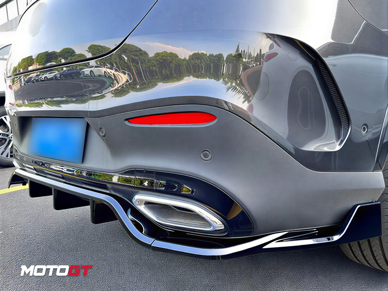 غطاء ناشر الهواء الخلفي الأسود لسيارة GLC كلاس — 3